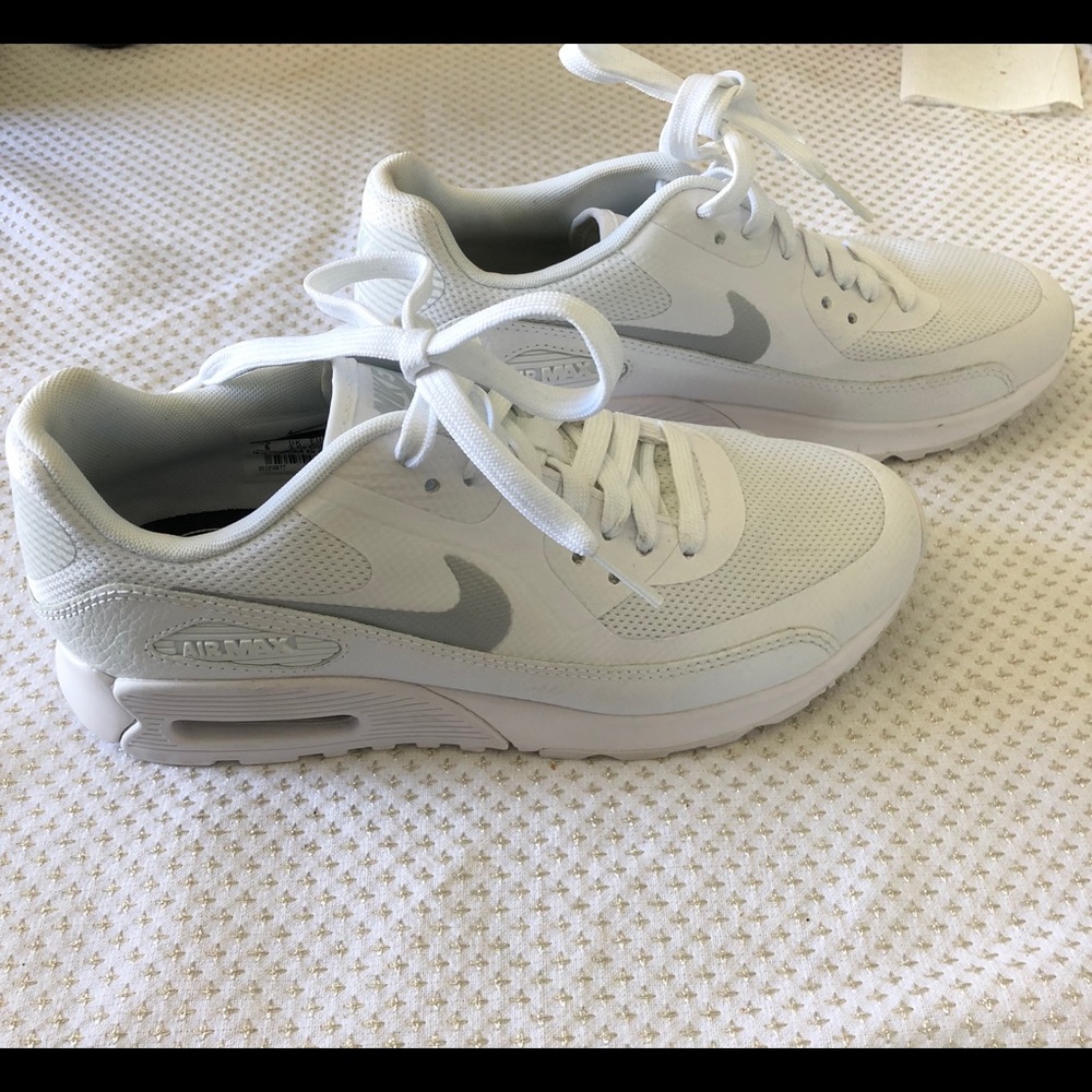 Nike Air Max women size 6